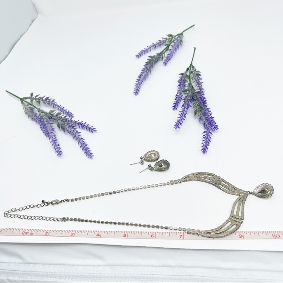 Vintage Stunning Crystal Aurora Borealis Necklace & Earrings Set - Picture 2 of 5